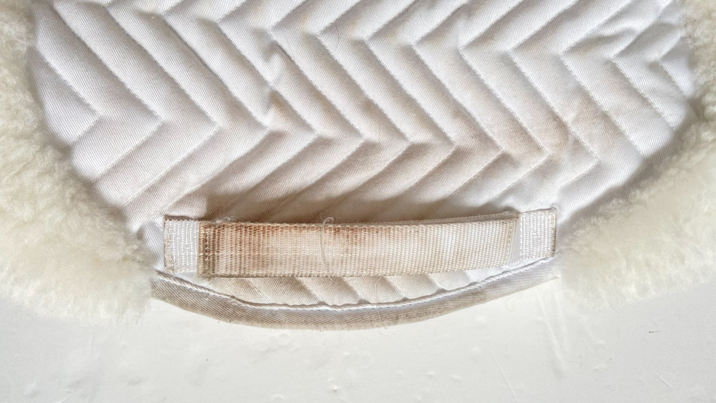 Fleeceworks Sheepskin Hunter Pad - White - Large (17")