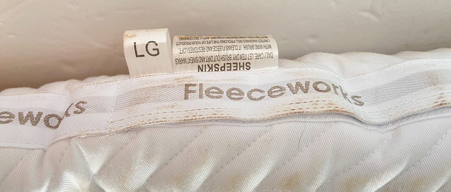 Fleeceworks Sheepskin Hunter Pad - White - Large (17")