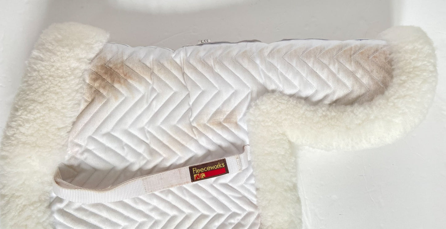 Fleeceworks Sheepskin Hunter Pad - White - Large (17")