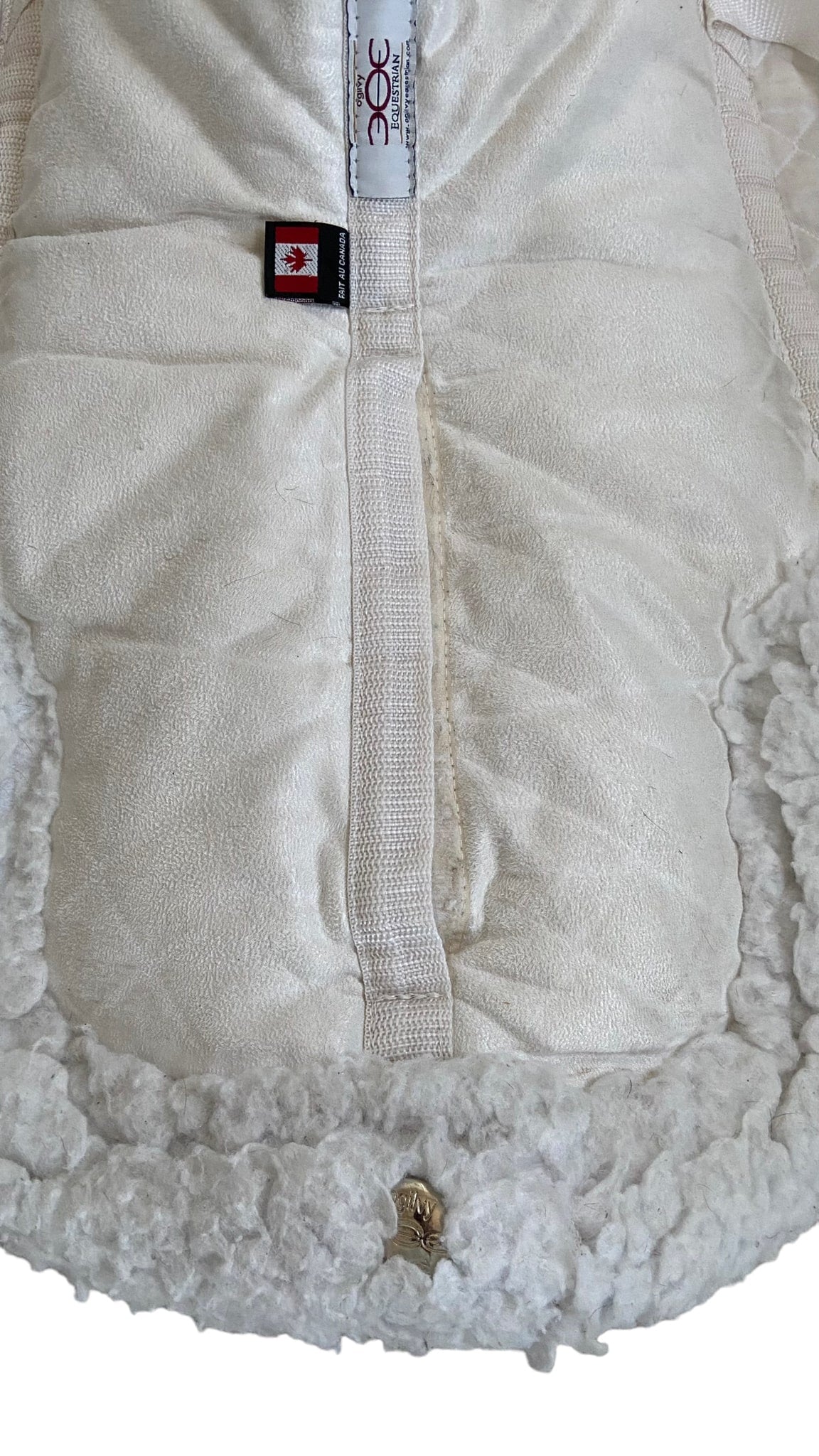 Ogilvy Memory Foam Shaped Hunter Pad - White - 16"-16.5"