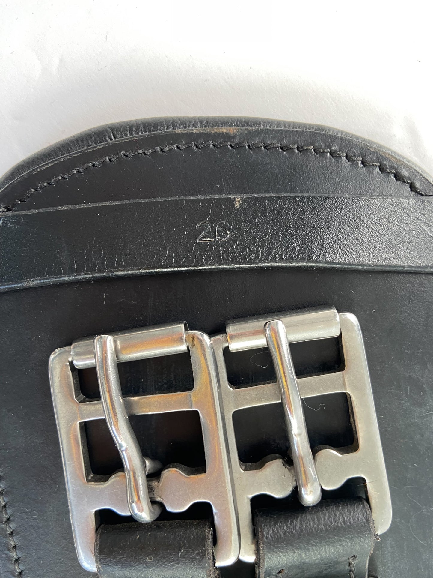 Benz Equestrian Anatomical Short Girth -  Black - 26"