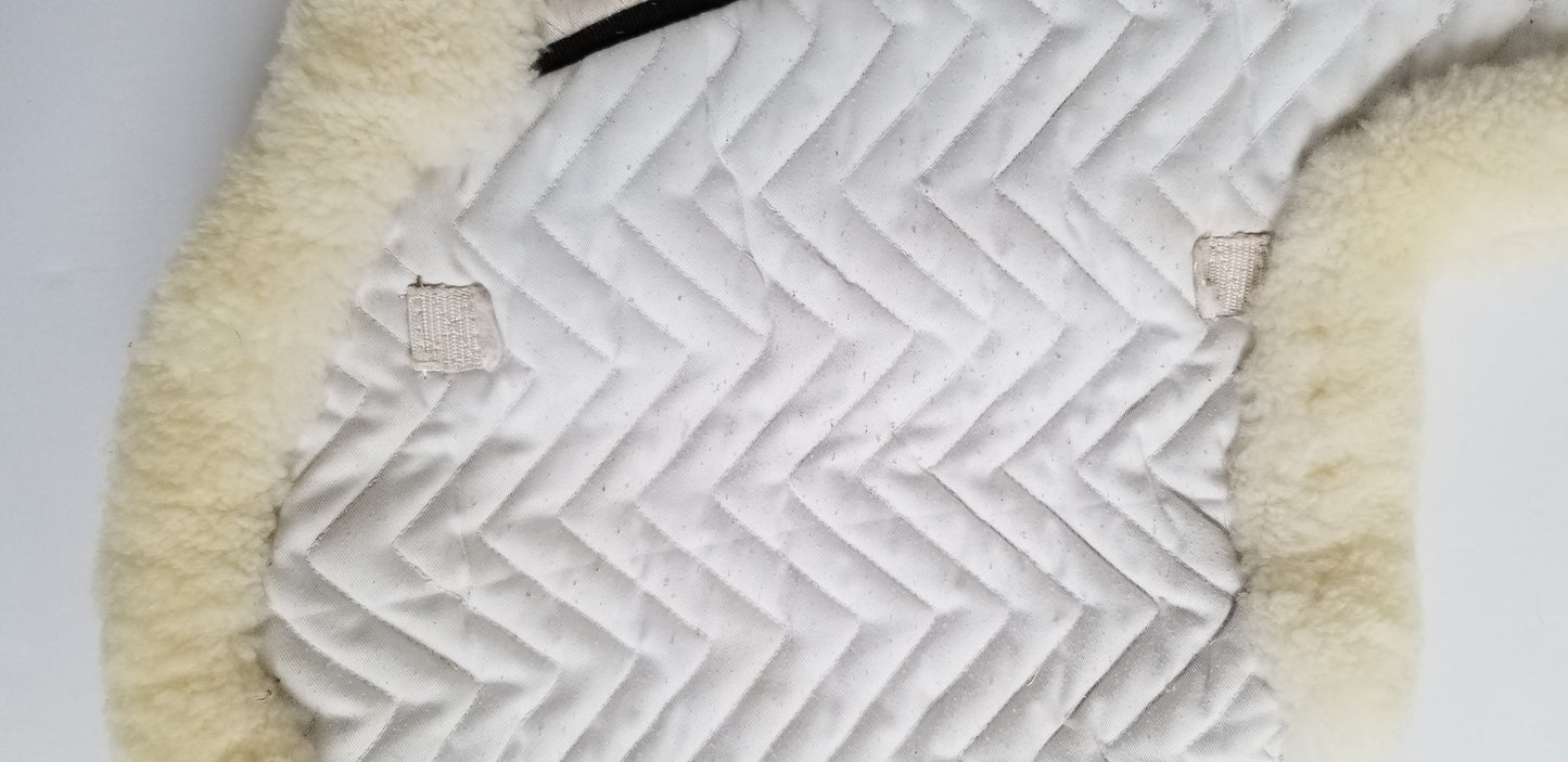 Fleeceworks FXK Technology Sheepskin Close Contact Pad with Partial Trim - White - 17"-17.5"