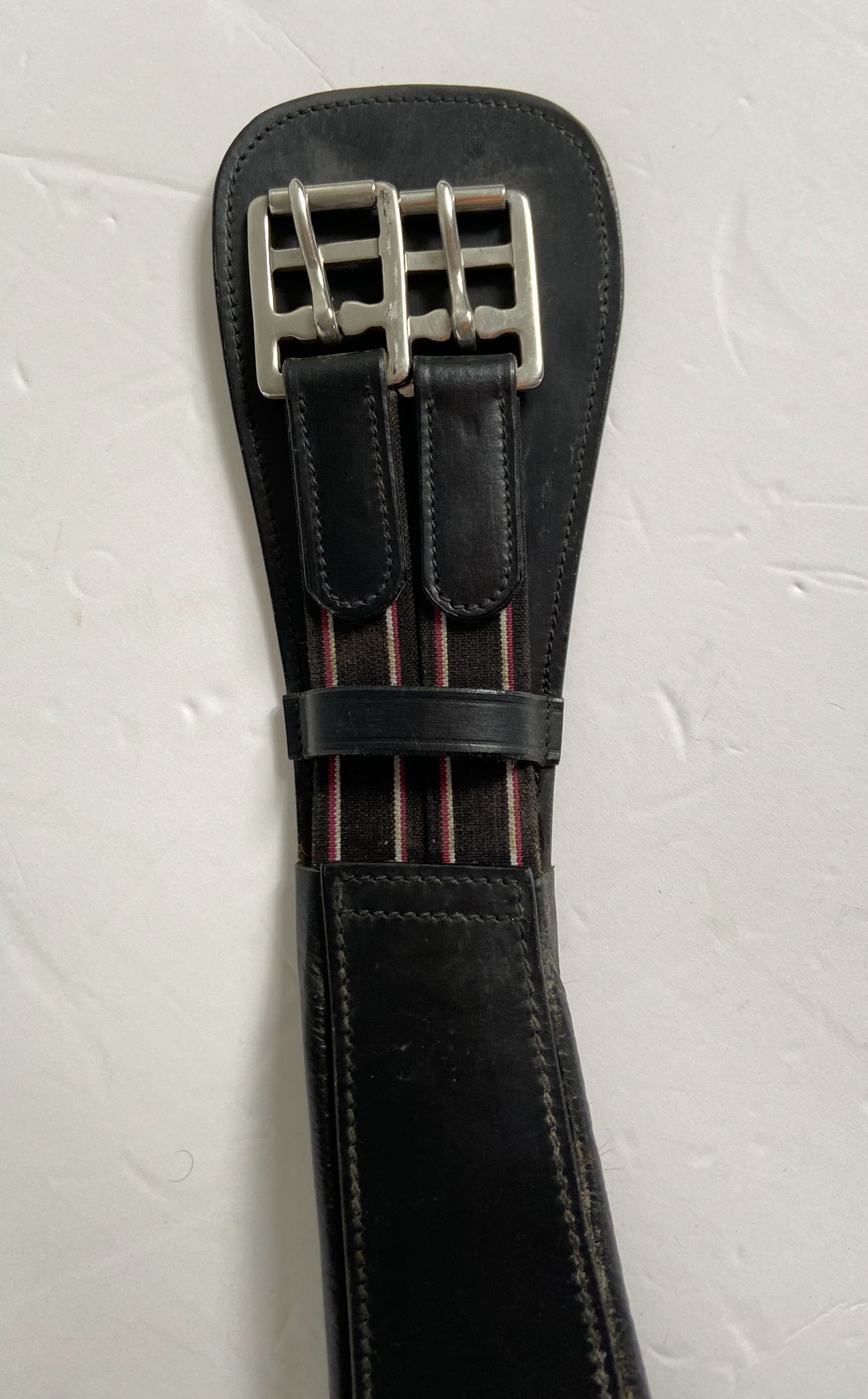 Leather Shaped Dressage Girth - Black - 32"