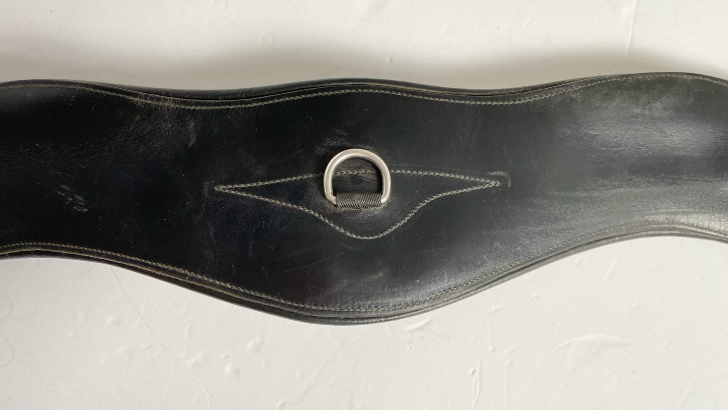 Leather Shaped Dressage Girth - Black - 32"