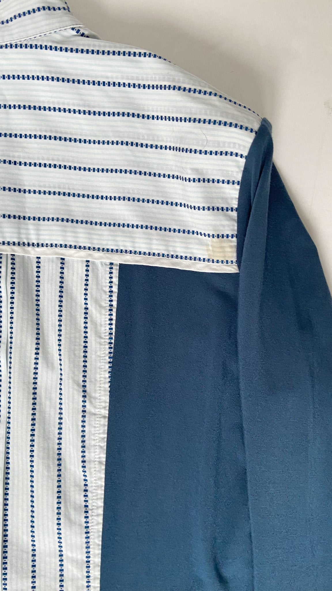 Le Fash Open Placket Classics Show Shirt - Blue - Women's Small