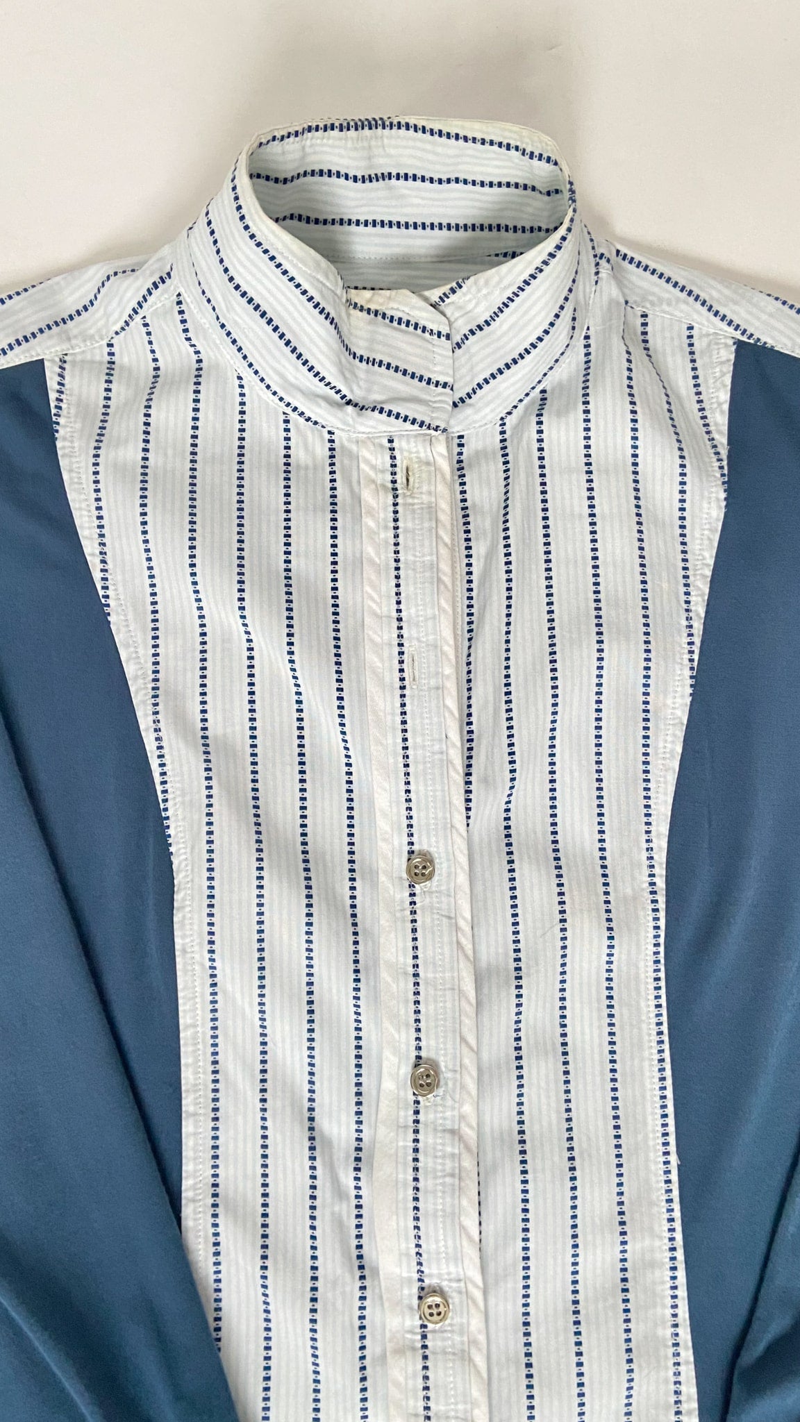 Le Fash Open Placket Classics Show Shirt - Blue - Women's Small