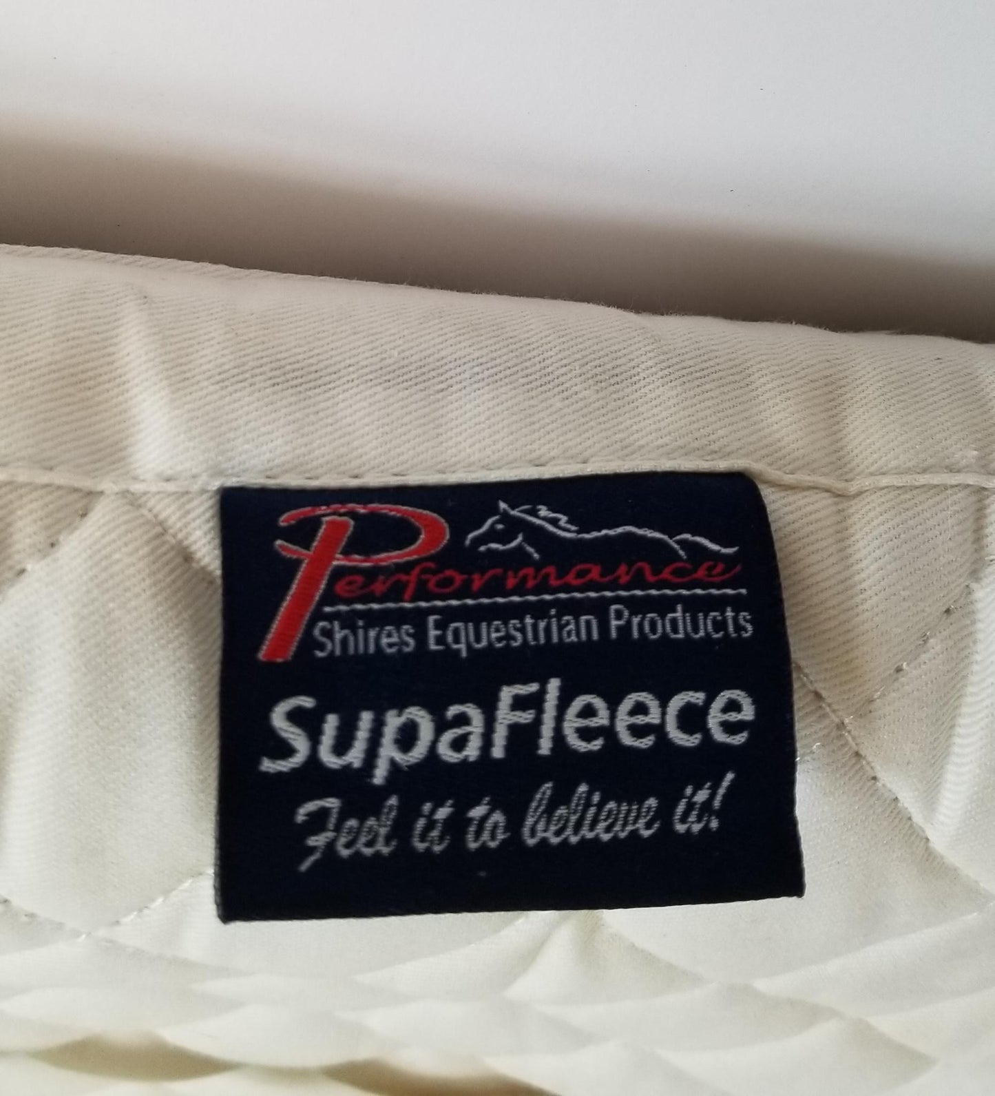 Shires Performance SupaFleece Rimmed Shaped Pad - White - 17"-17.5"