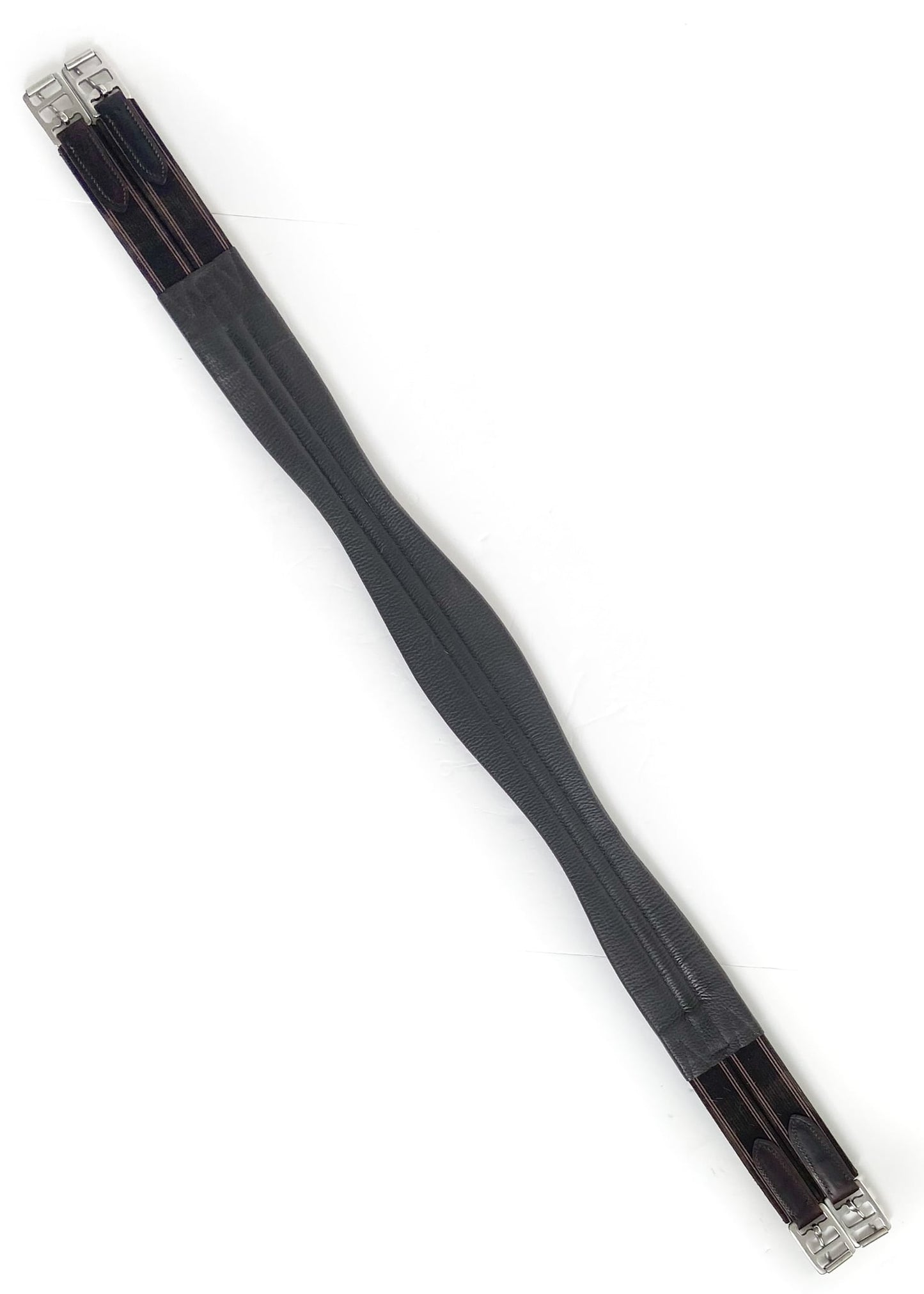 Shires leather girth with elastic ends. 